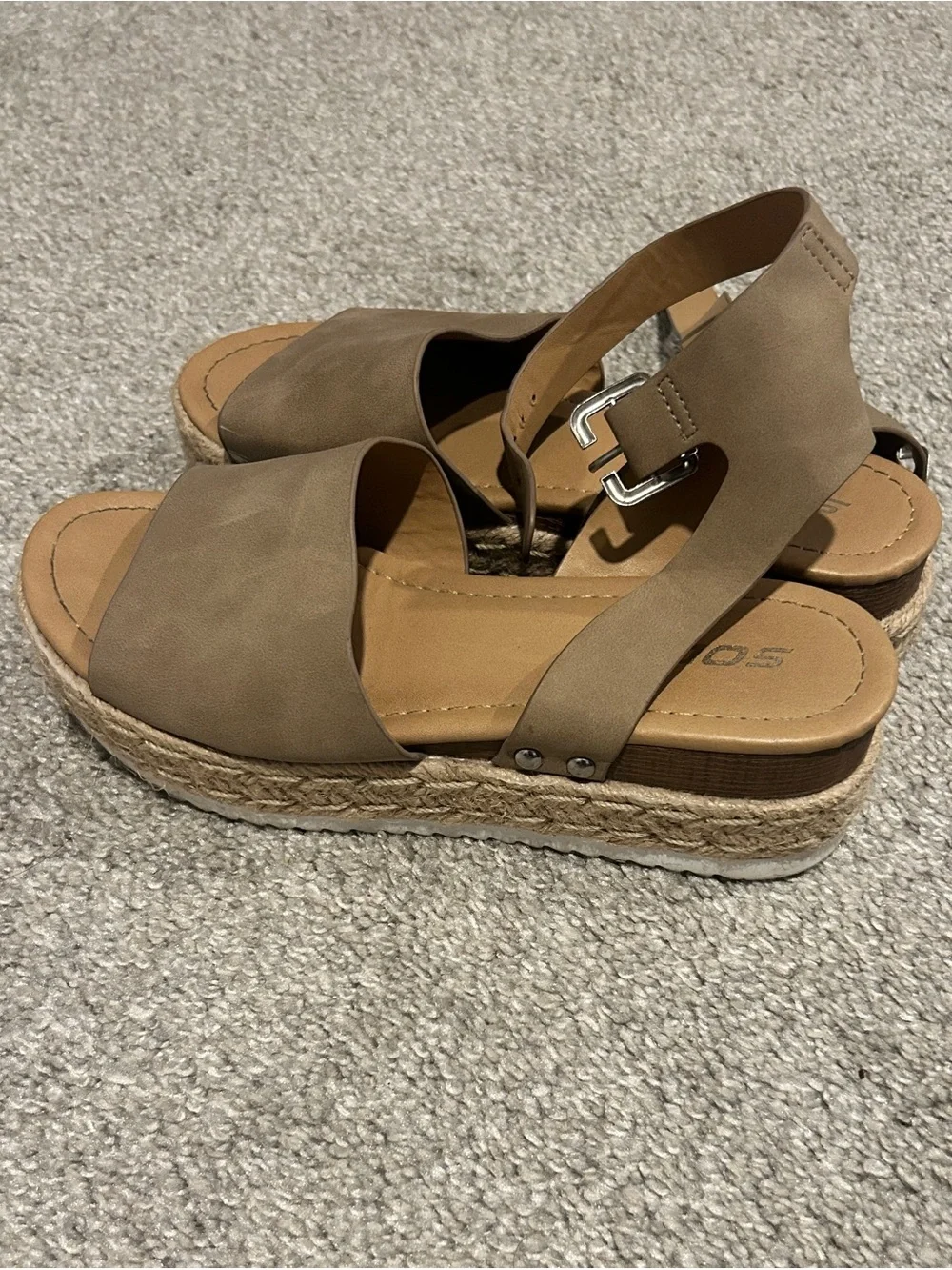 Soda Topic Open Toe Buckle Ankle Strap Espadrilles Flatform Wedge Casual Sandal